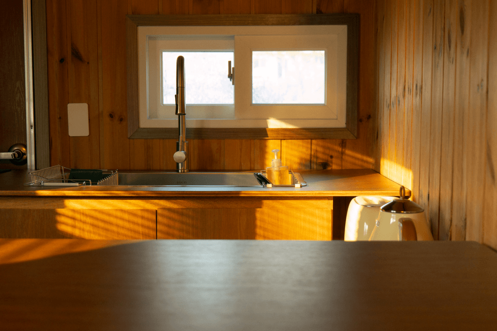 객실내부2 밝기 1