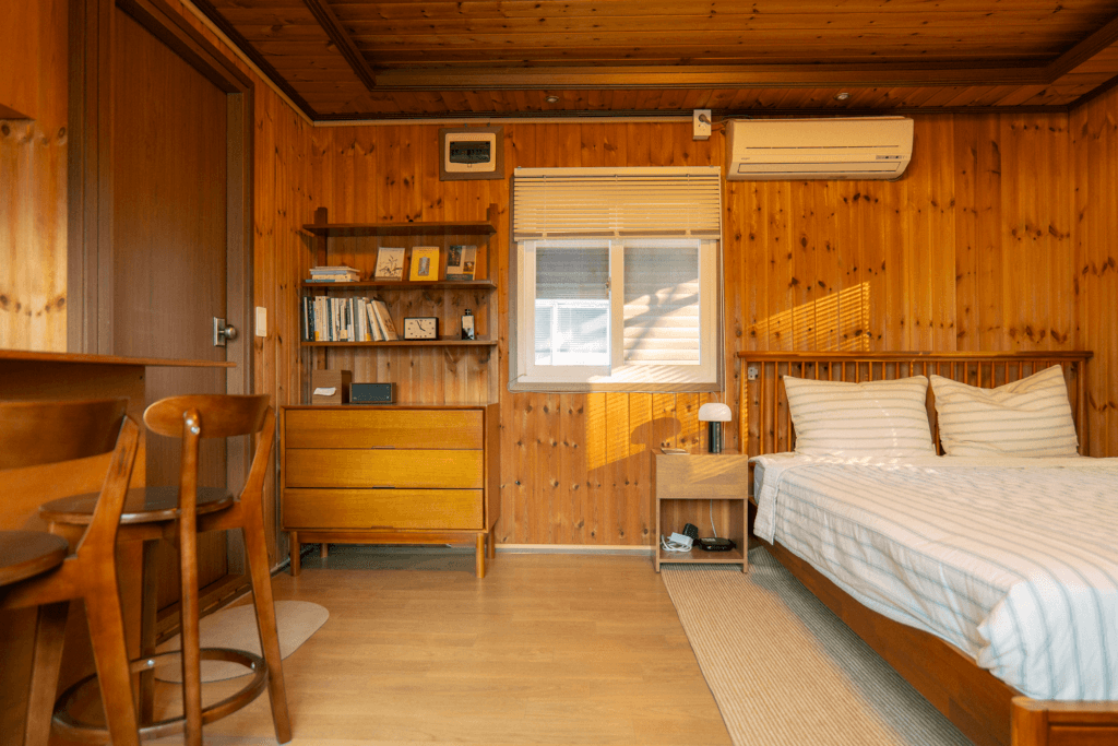 객실내부4 밝기 1