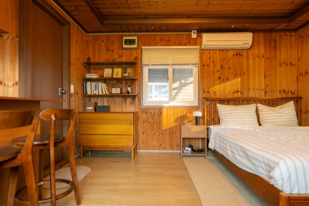 객실내부4 밝기