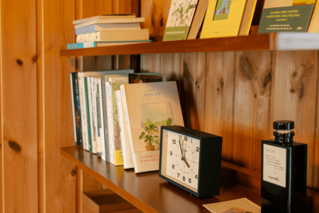 객실내부6 밝기 1