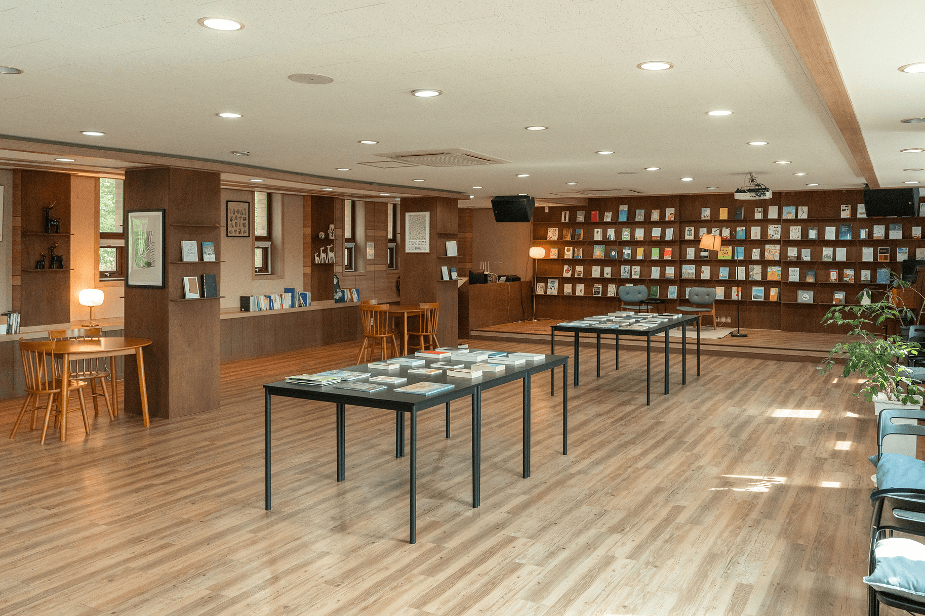 북스테이 북라운지3 1